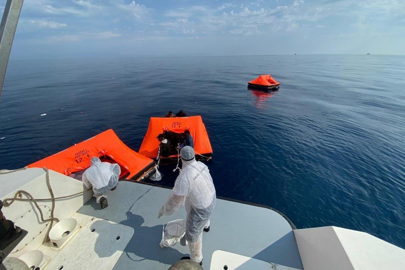 Sahil Güvenlik Komutanlığı: İzmir açıklarında 108 düzensiz göçmen kurtarıldı